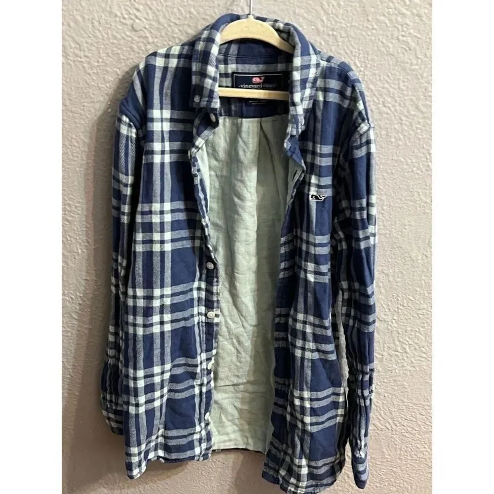 Boys blue plaid vineyard vines button up‎ shirt size medium
