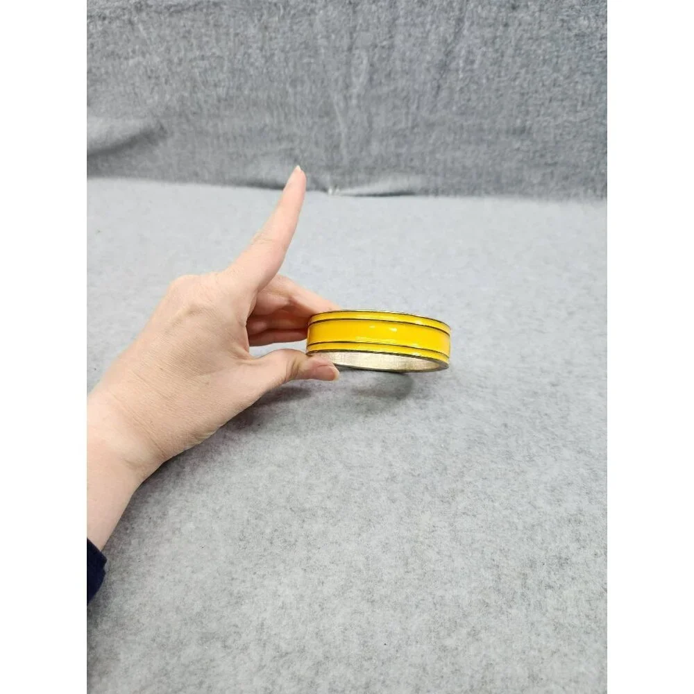 N/A this yellow