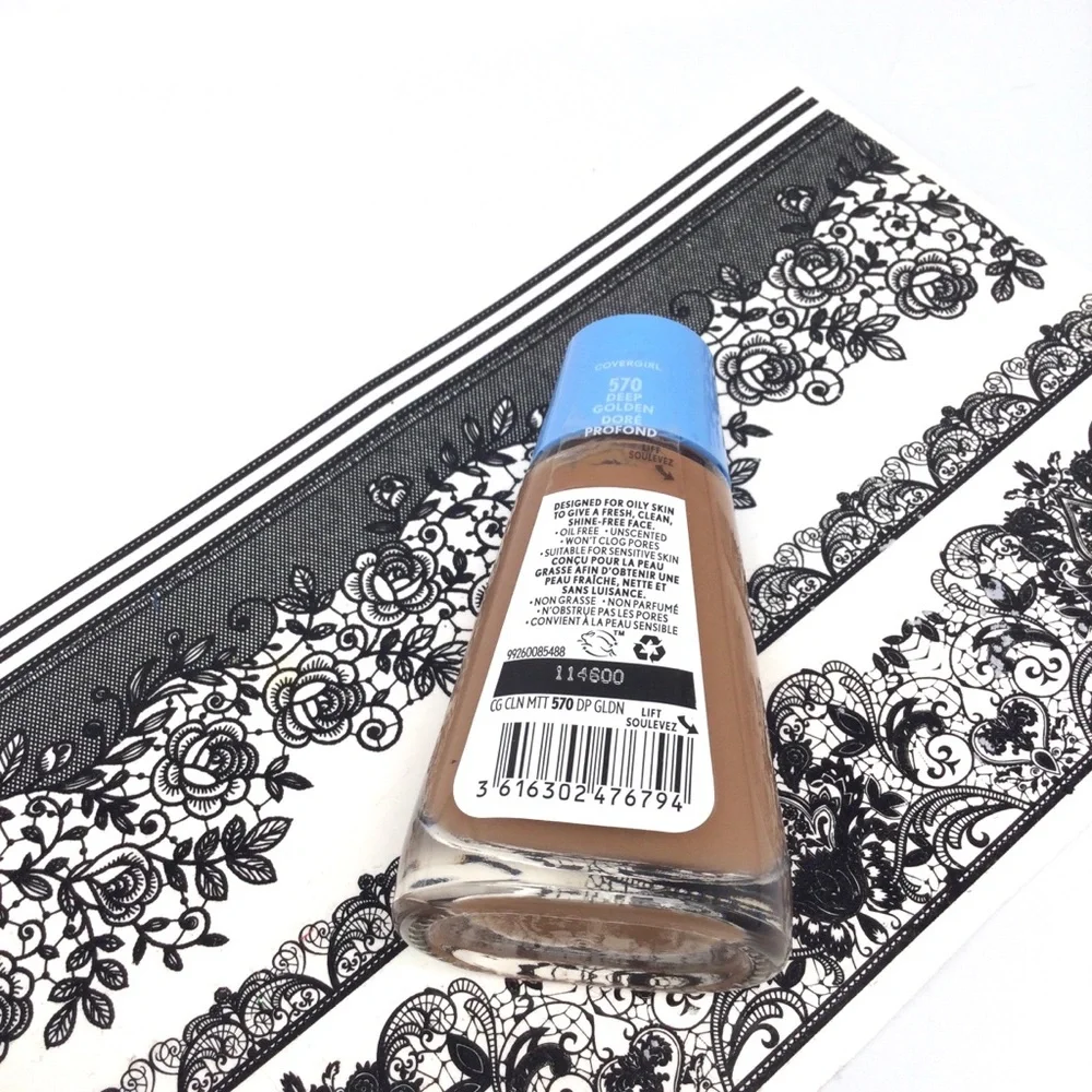 COVERGIRL clean matte