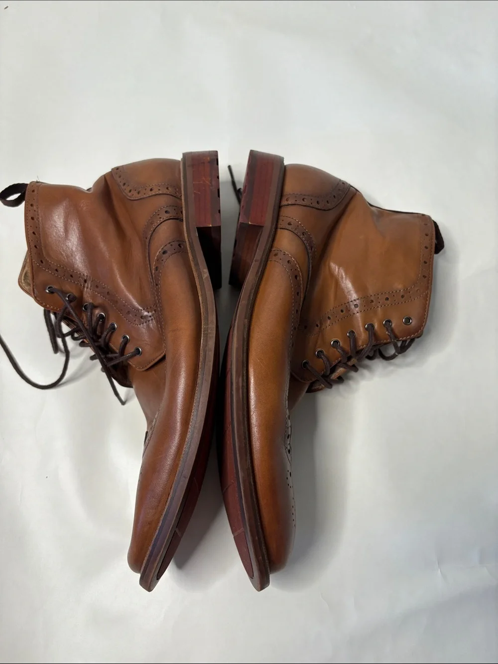 Aston Grey brown fit
