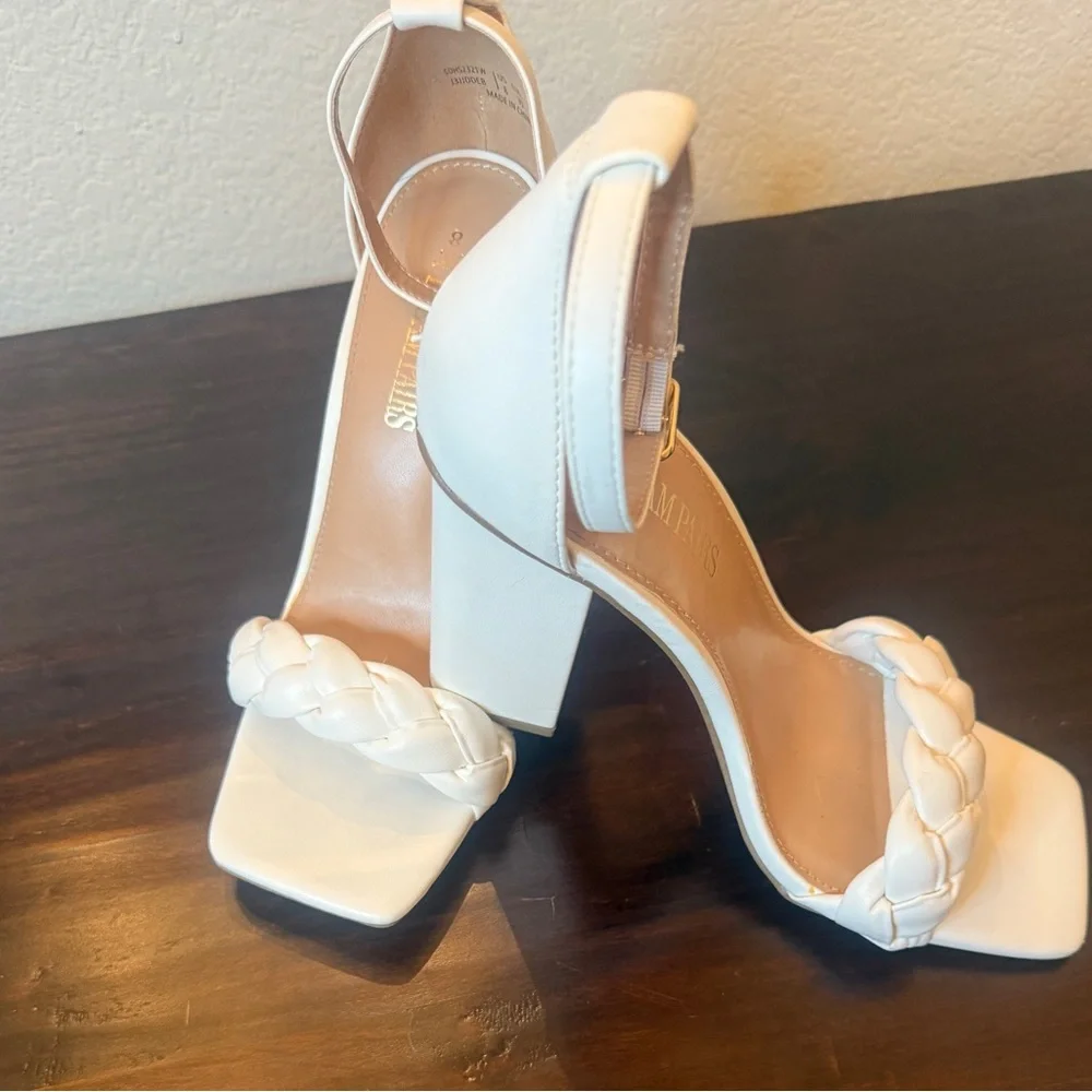 Dream Pairs elevate your