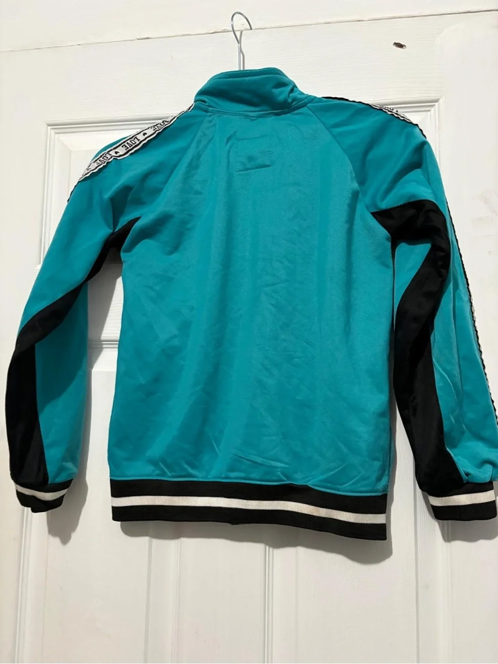 None comfortable teal