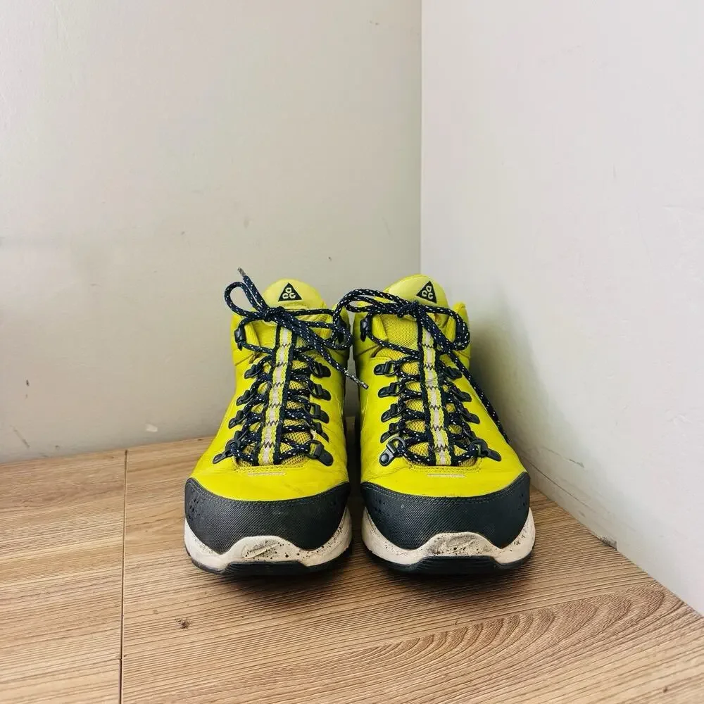 Nike ACG Lunar MacLeay boots bright yellow Men’s Size 10.5