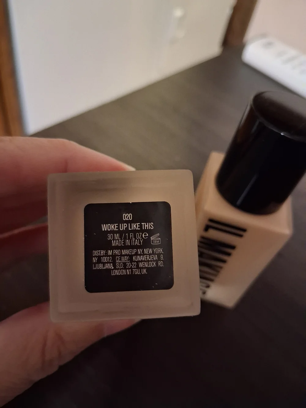 IL MAKIAGE Liquid Foundation - Beige Tone