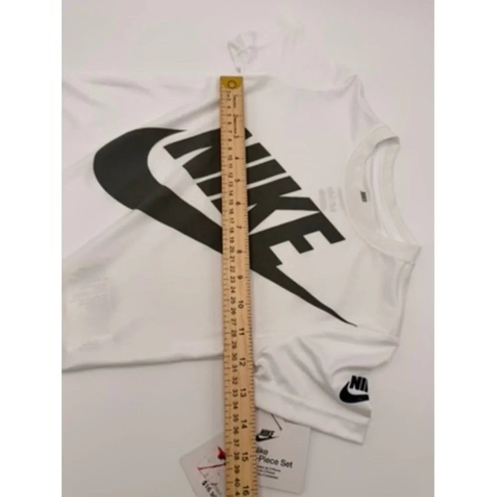 Nike 2-Piece Set Kids Size 4 White Navy New Dri-FIT T-Shirt and Shorts Outfit