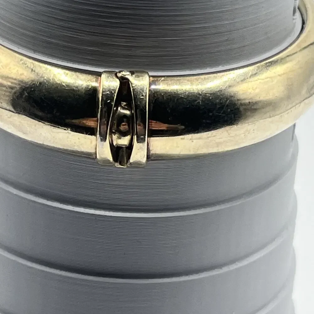 Unbranded sterling silver