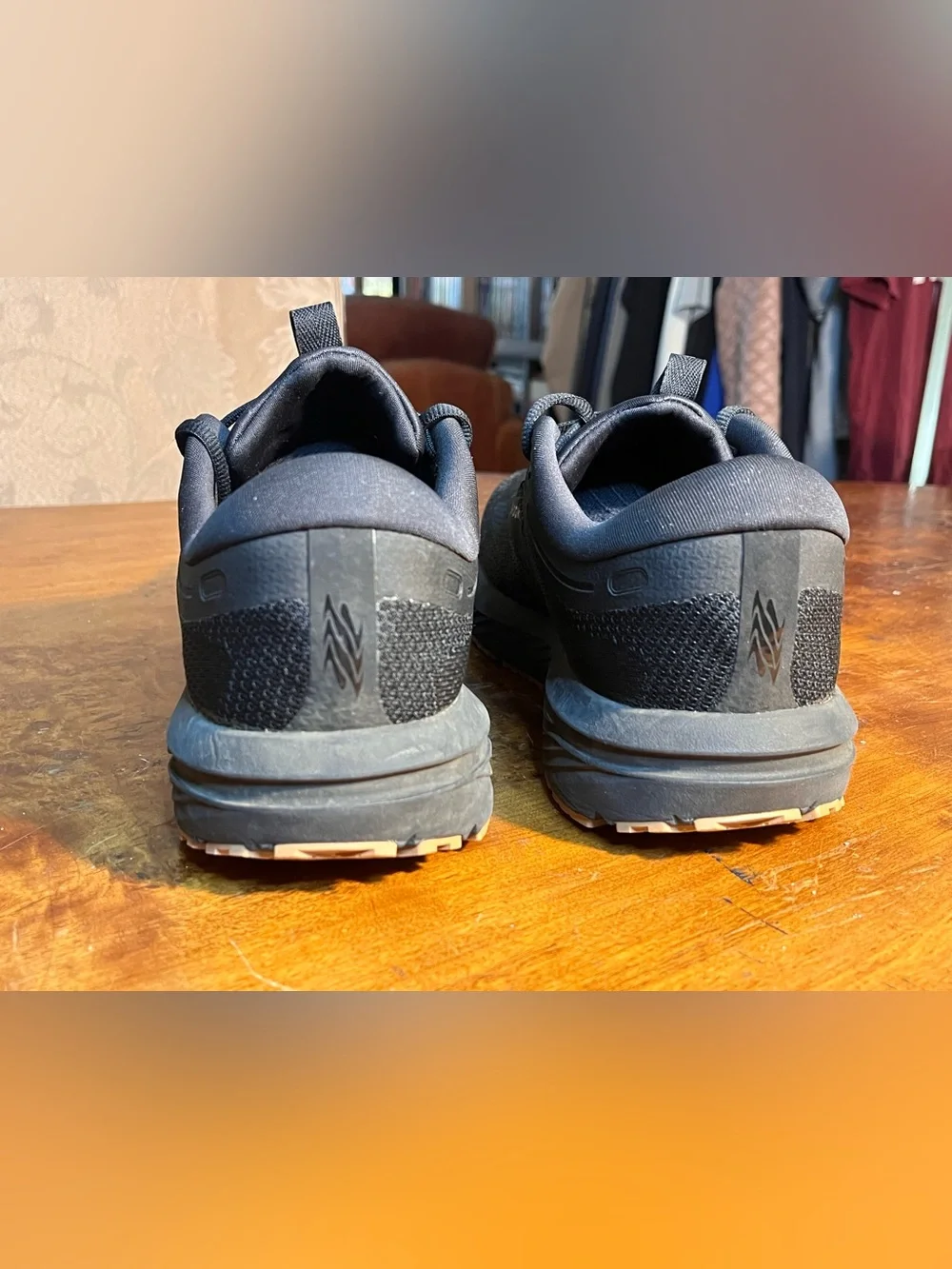 Brooks men revel