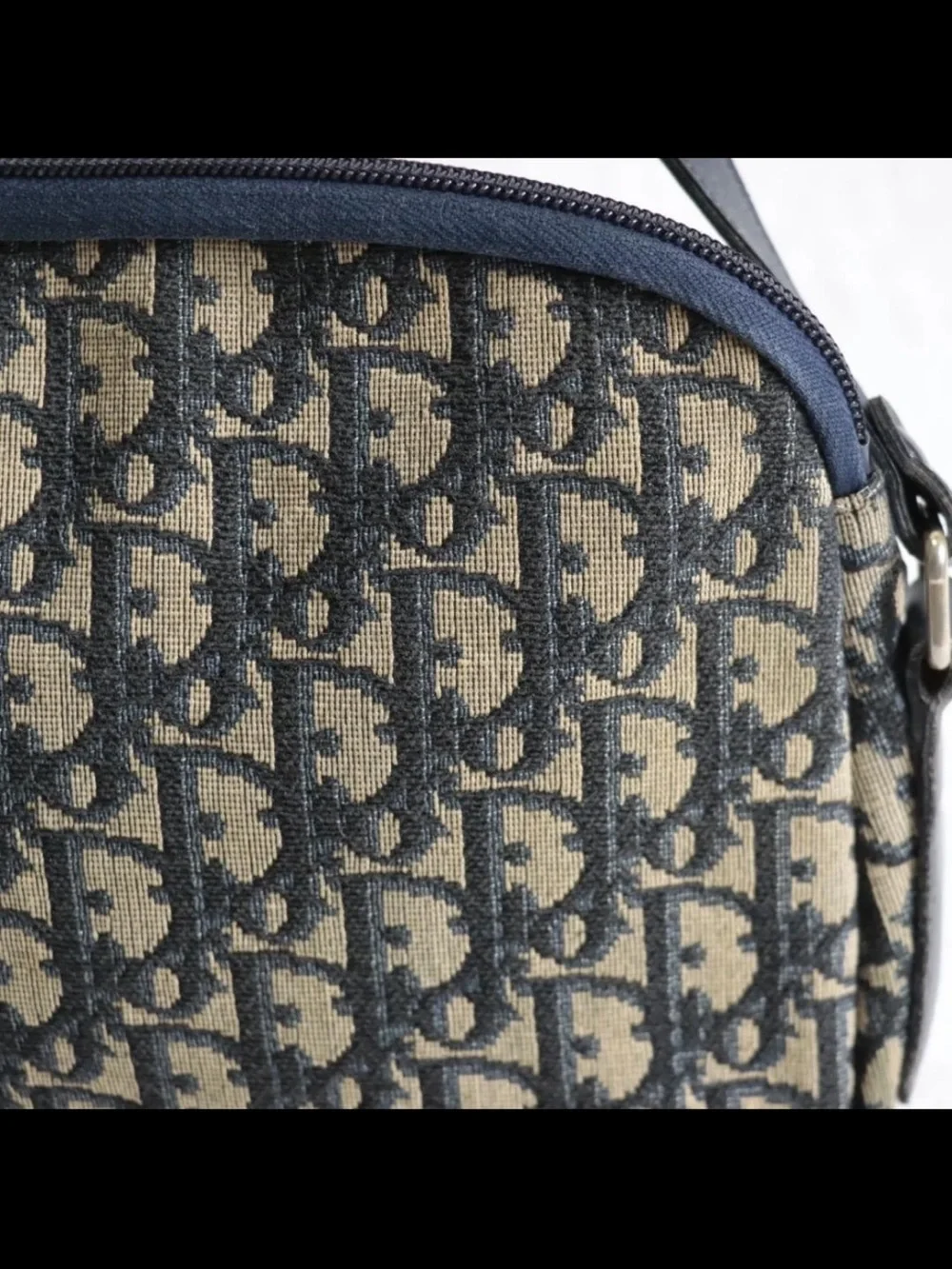 Dior classic shoulder