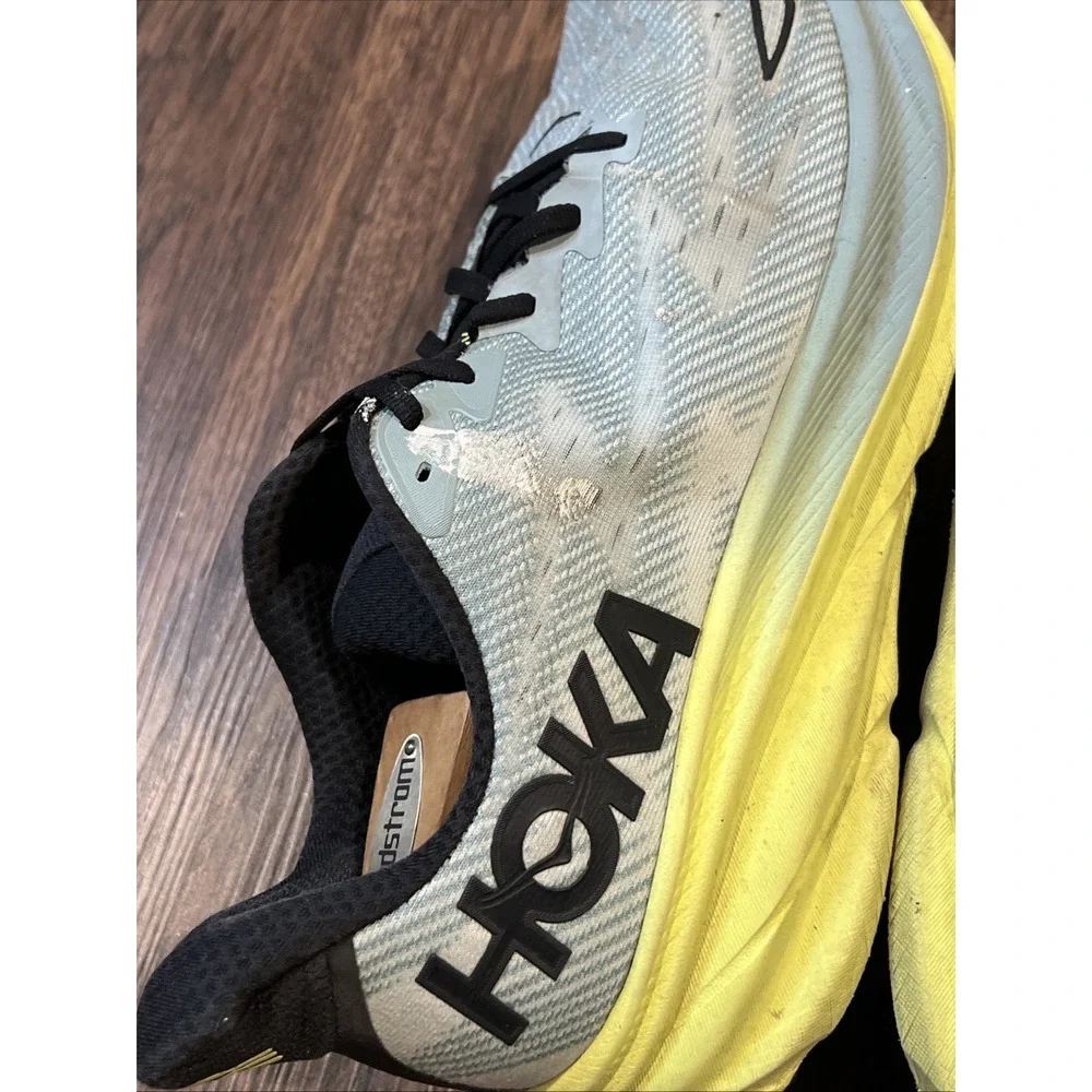Hoka One One 🙏 see