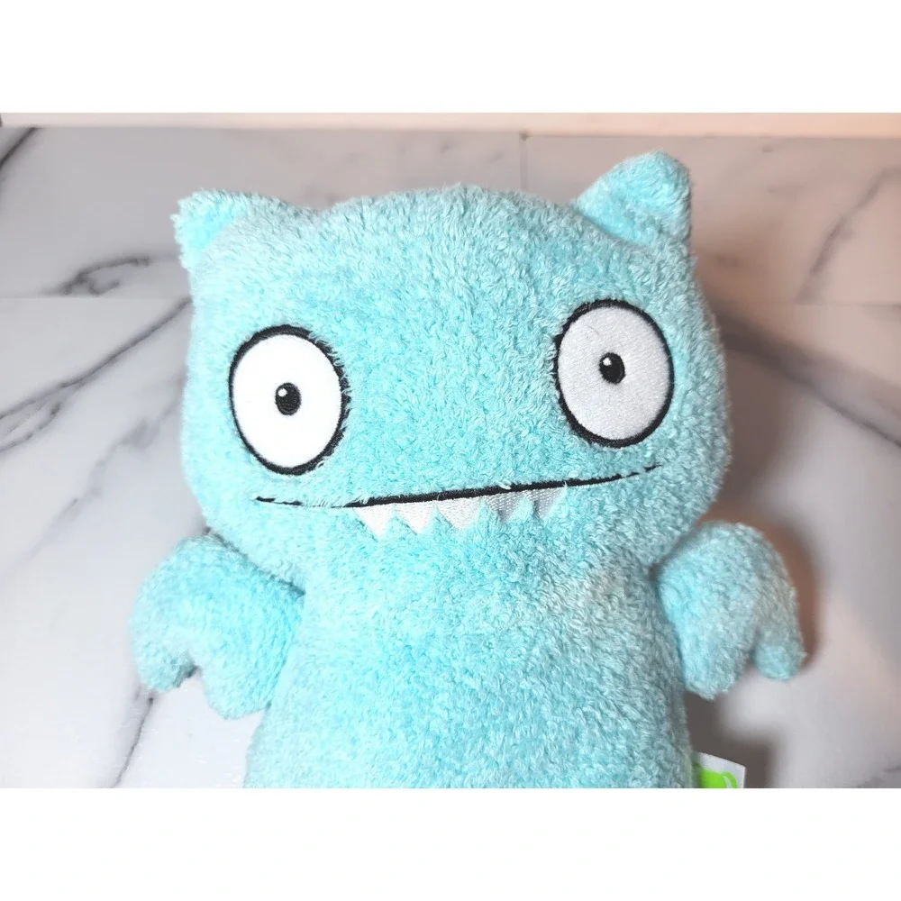 UglyDolls ice bat