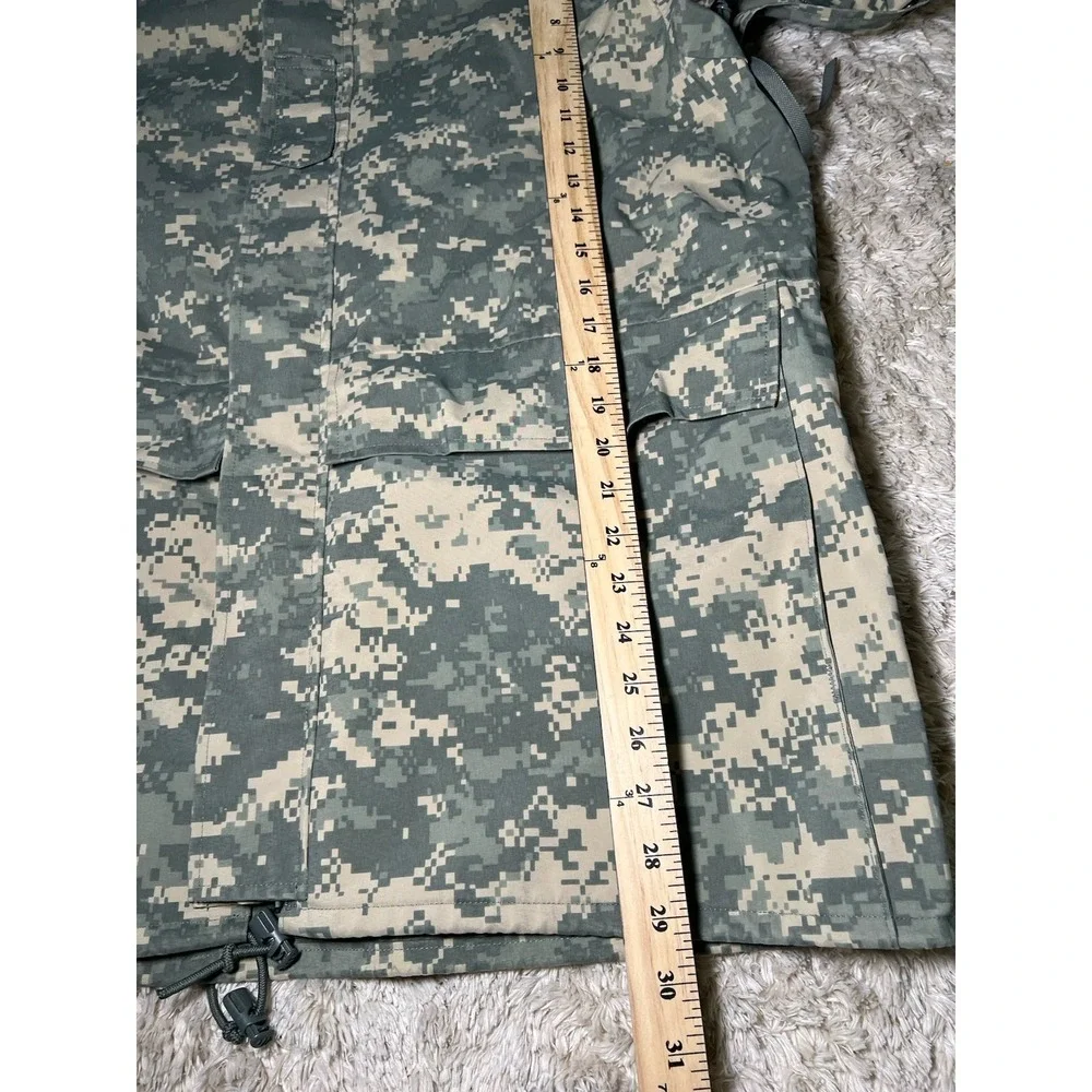 Military Uniform Size Large Gore-Tex Cold Universal Camo Pants Medium Jacket