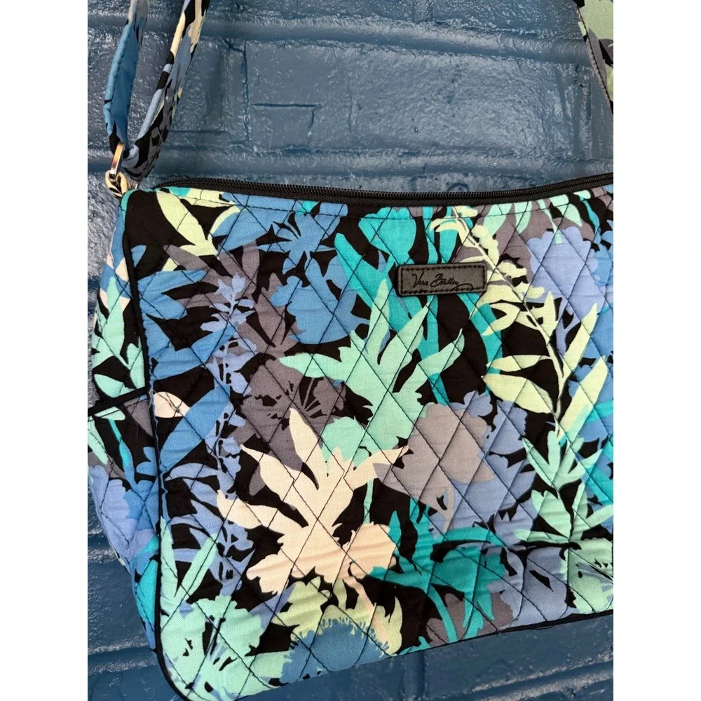 Vera‎ Bradley Quilted Cotton Crossbody Bag Blue Green Floral Leaf Print Zip Top