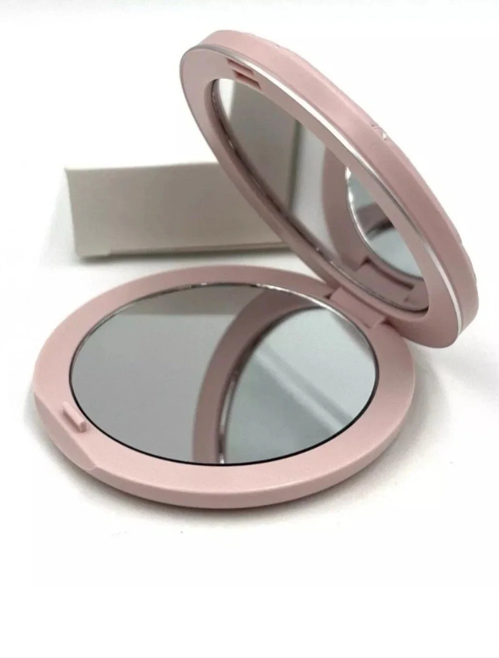 Dior round makeup