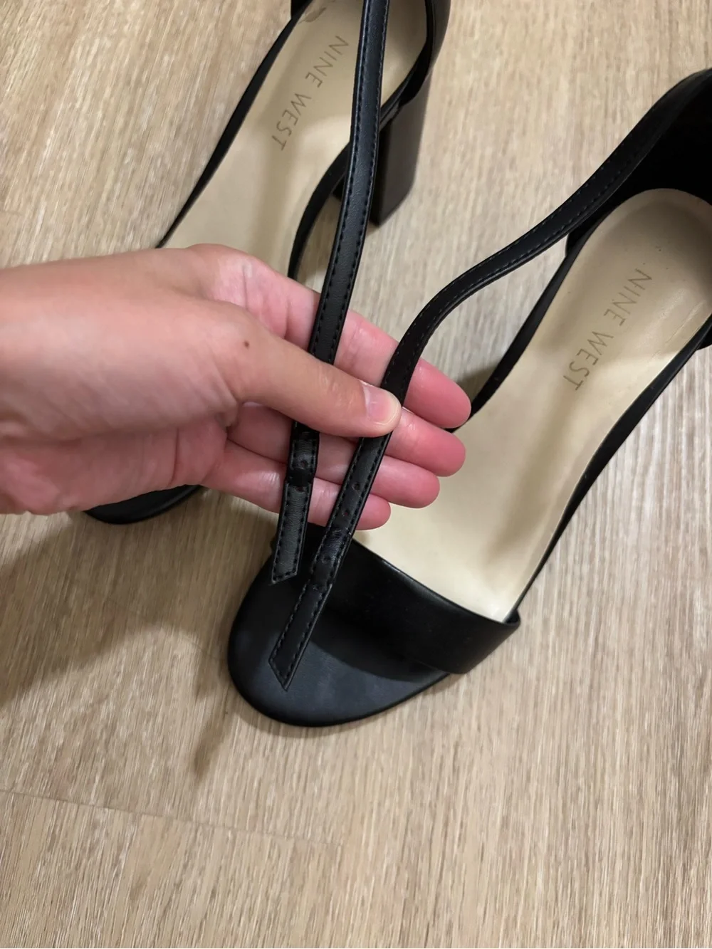 Nine West chic open