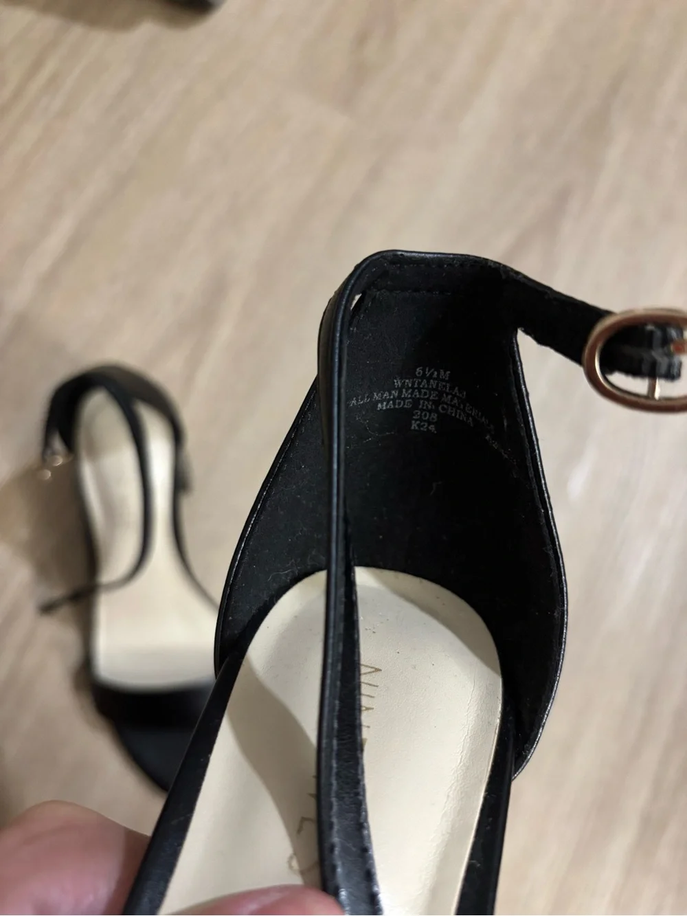 Nine West chic open