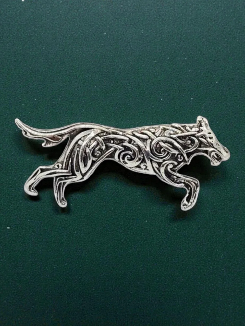 Silver Wolf Brooch Nordic Viking Celtic Animal Pin Nature Woodland Jewelry