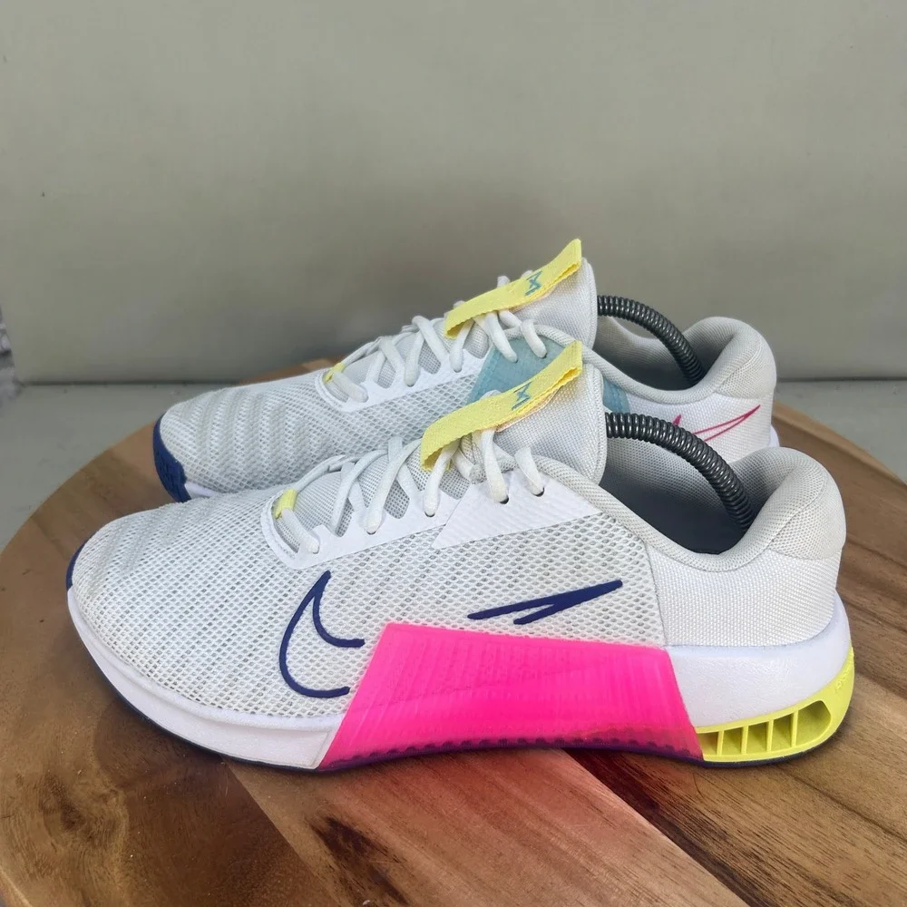 Nike Metcon 9 Mens Training Shoes White Pink Yellow Blue DZ2617-102 Size 10