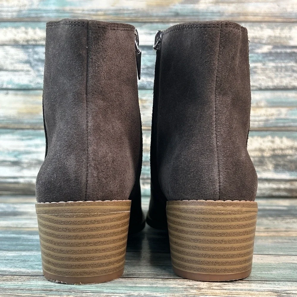 Clarks up heel