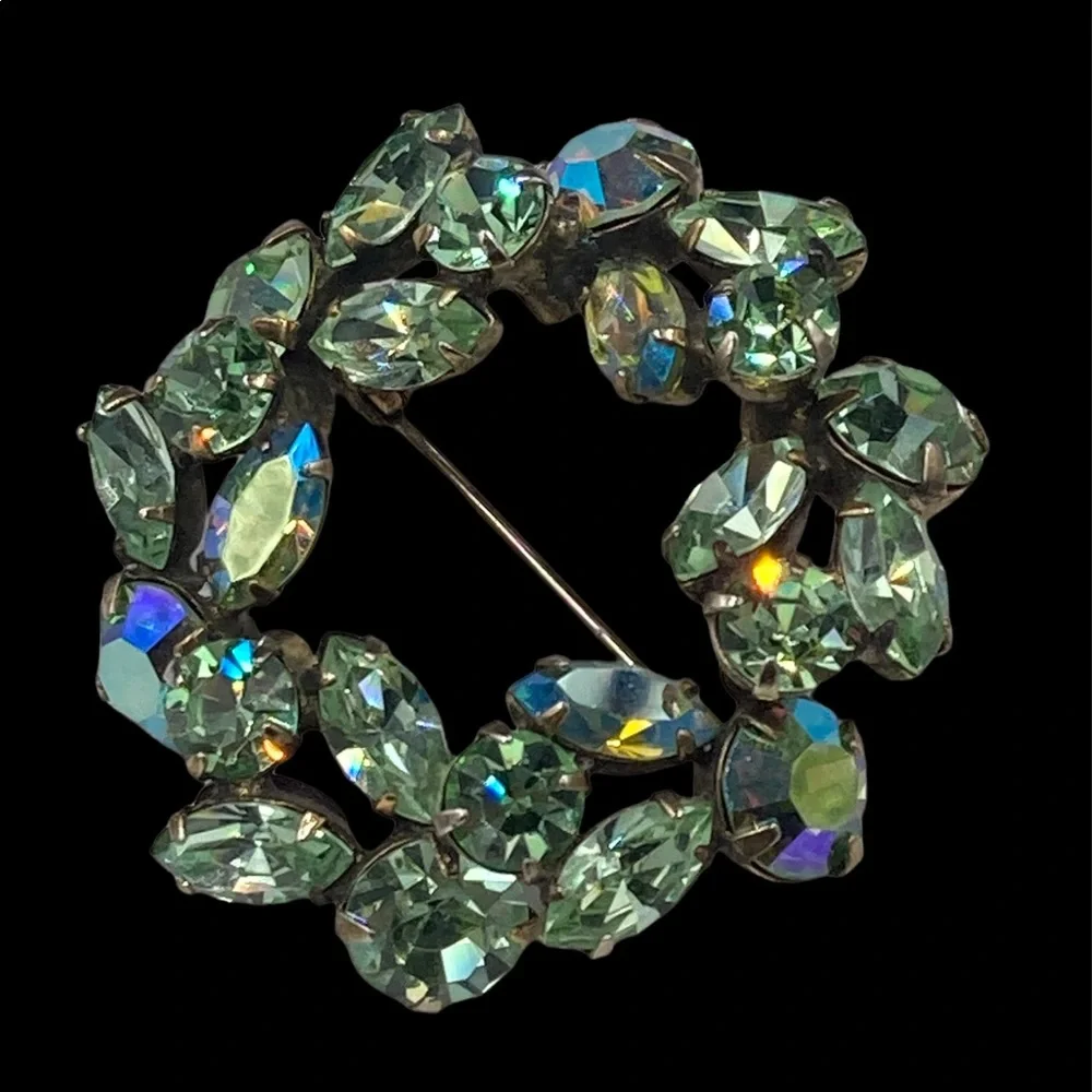 Vintage Spring Green Signed Regency Circle Brooch