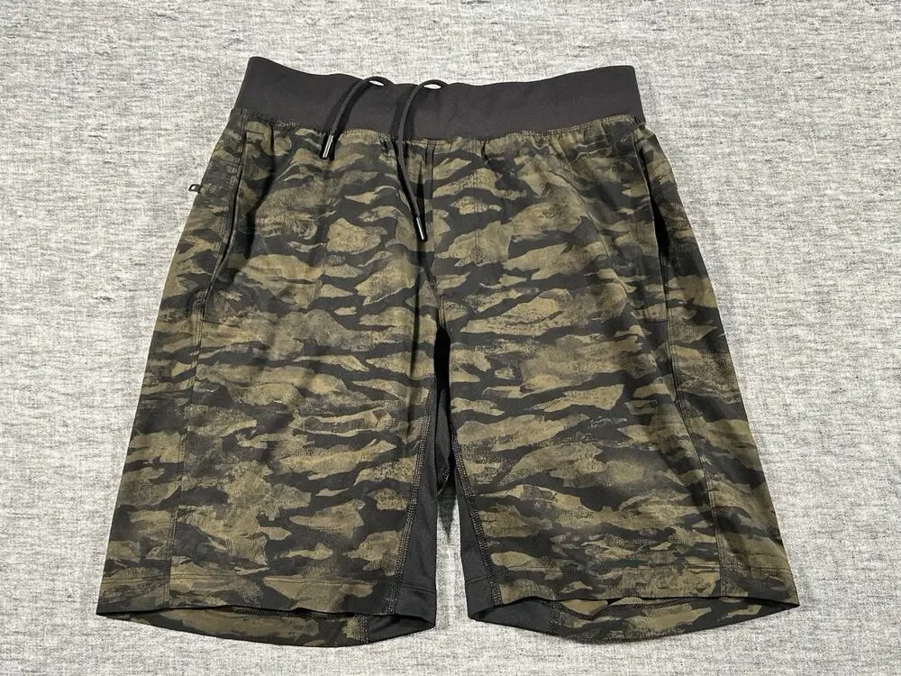 Lululemon Shorts Mens Medium 9.5