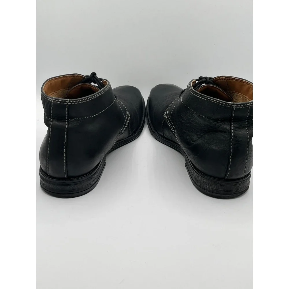 Clarks comfortable minimalist stitch