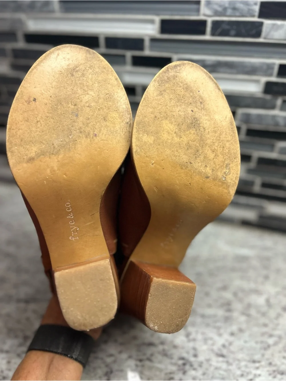 Frye & Co Women's chestnut brown Leather Open-Toe Block Heel Sandal size 8
