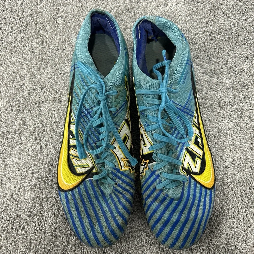 Nike product pair