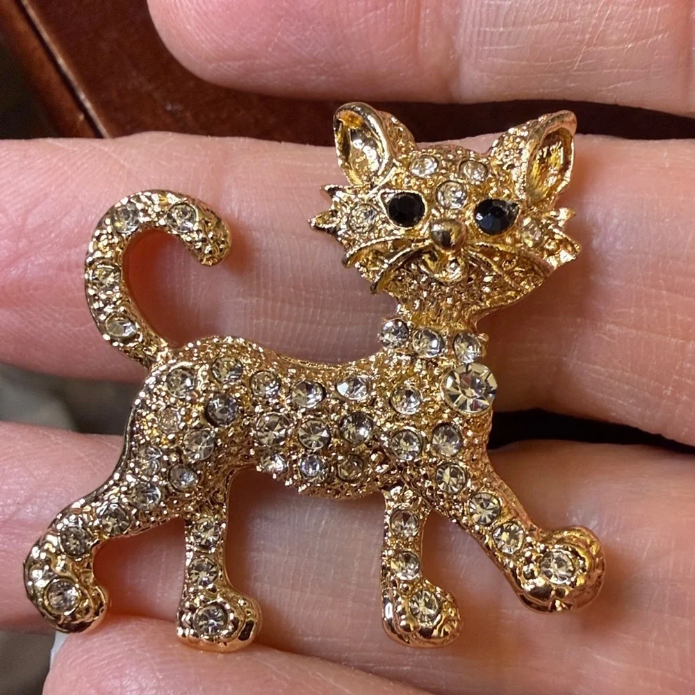 Vintage Rhinestone Cat Brooches. Set of 2