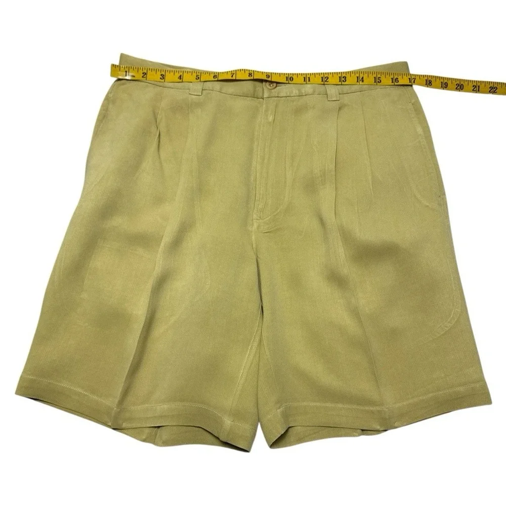 Tommy Bahama Men's 100% Silk Pleated Shorts – Mustard Yellow,‎ Size 33