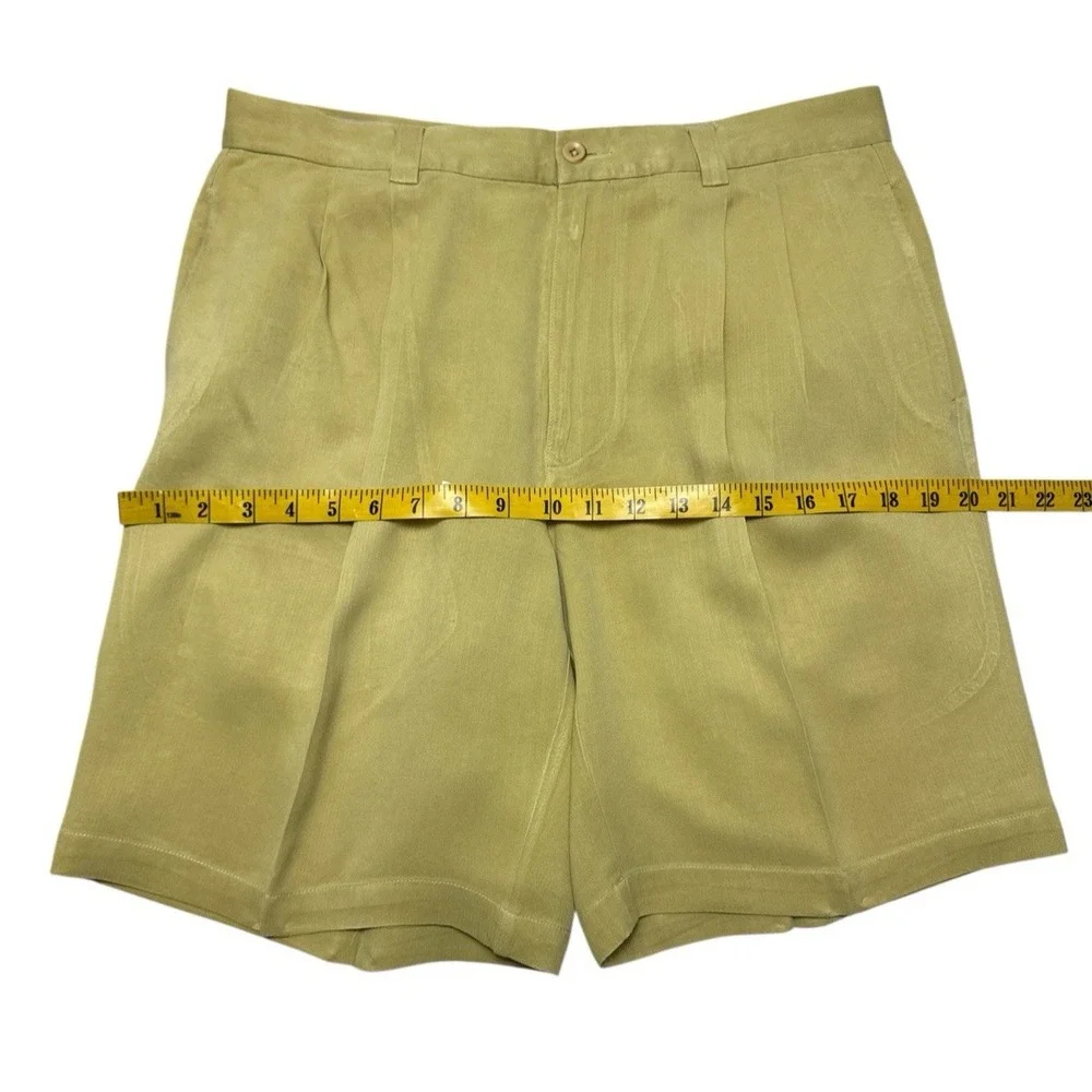 Tommy Bahama Men's 100% Silk Pleated Shorts – Mustard Yellow,‎ Size 33