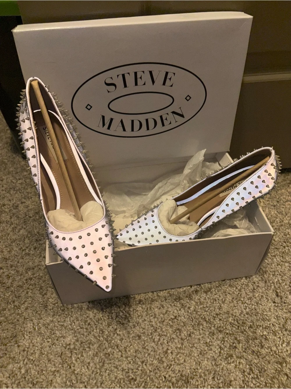 Steve Madden bold pointed