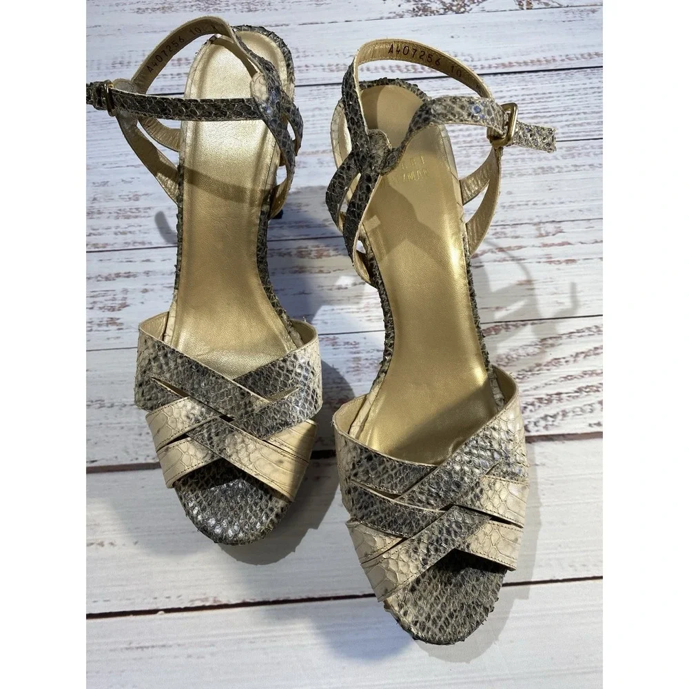 Stuart Weitzman stuart weitzman