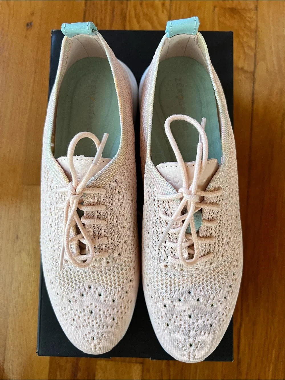 Cole Haan lightweight knit
