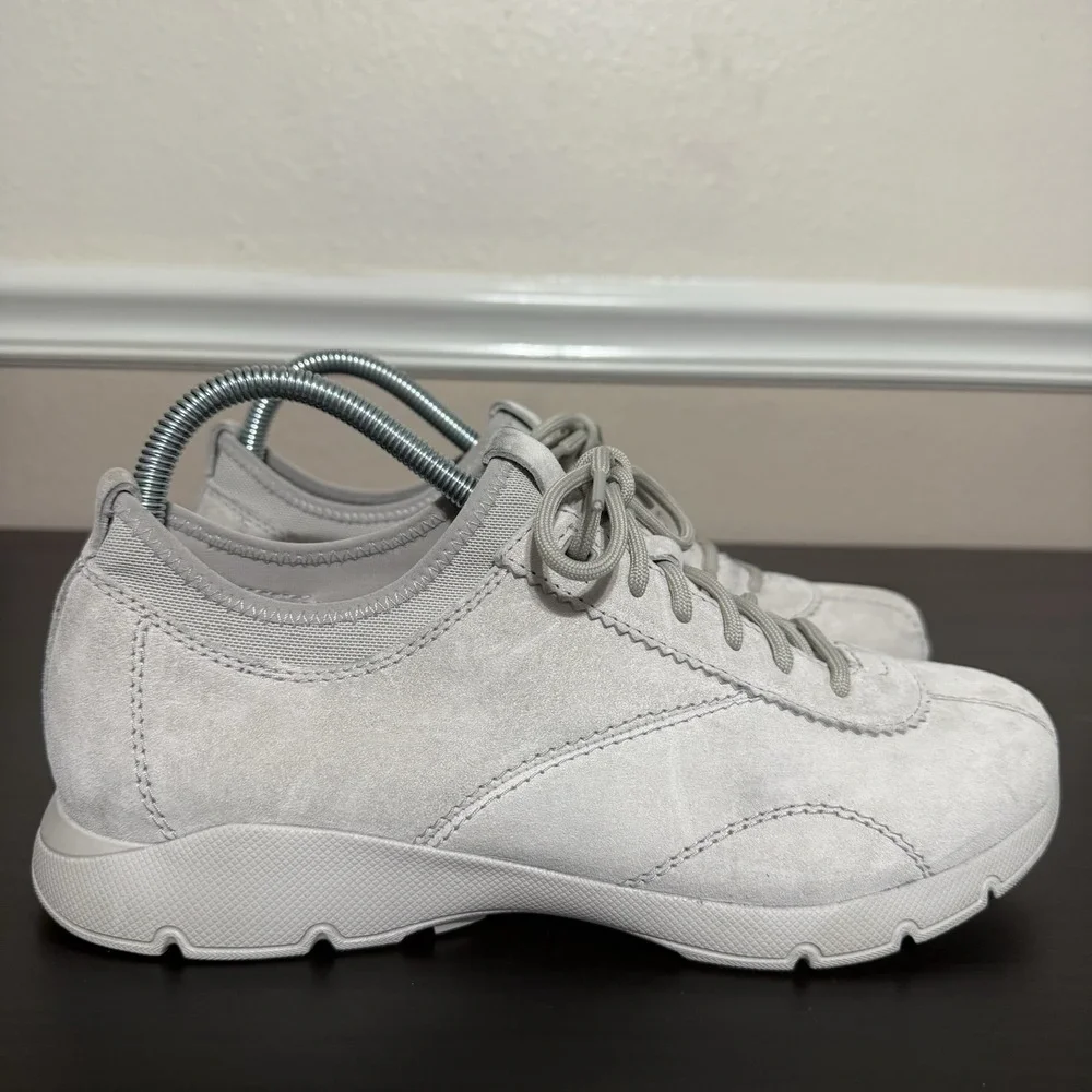 Dansko details see