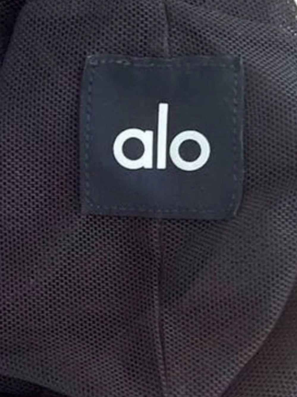 ALO Yoga lightweight black