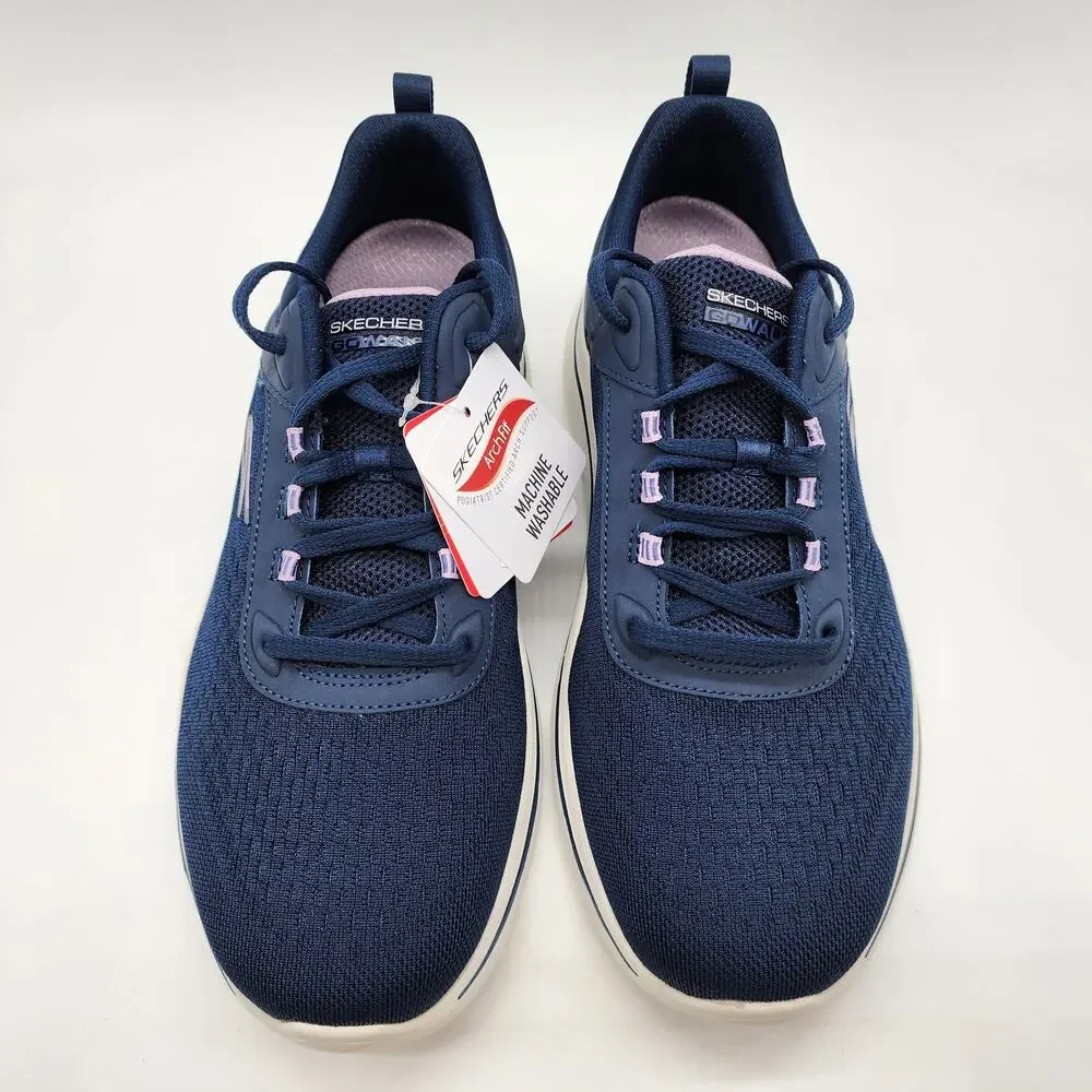 Skechers go walk