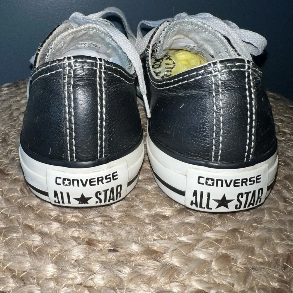 Converse wear light