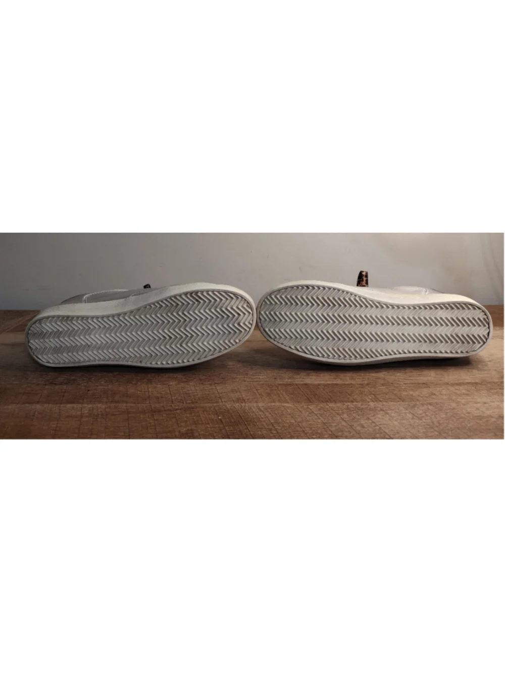 miim herringbone branded black