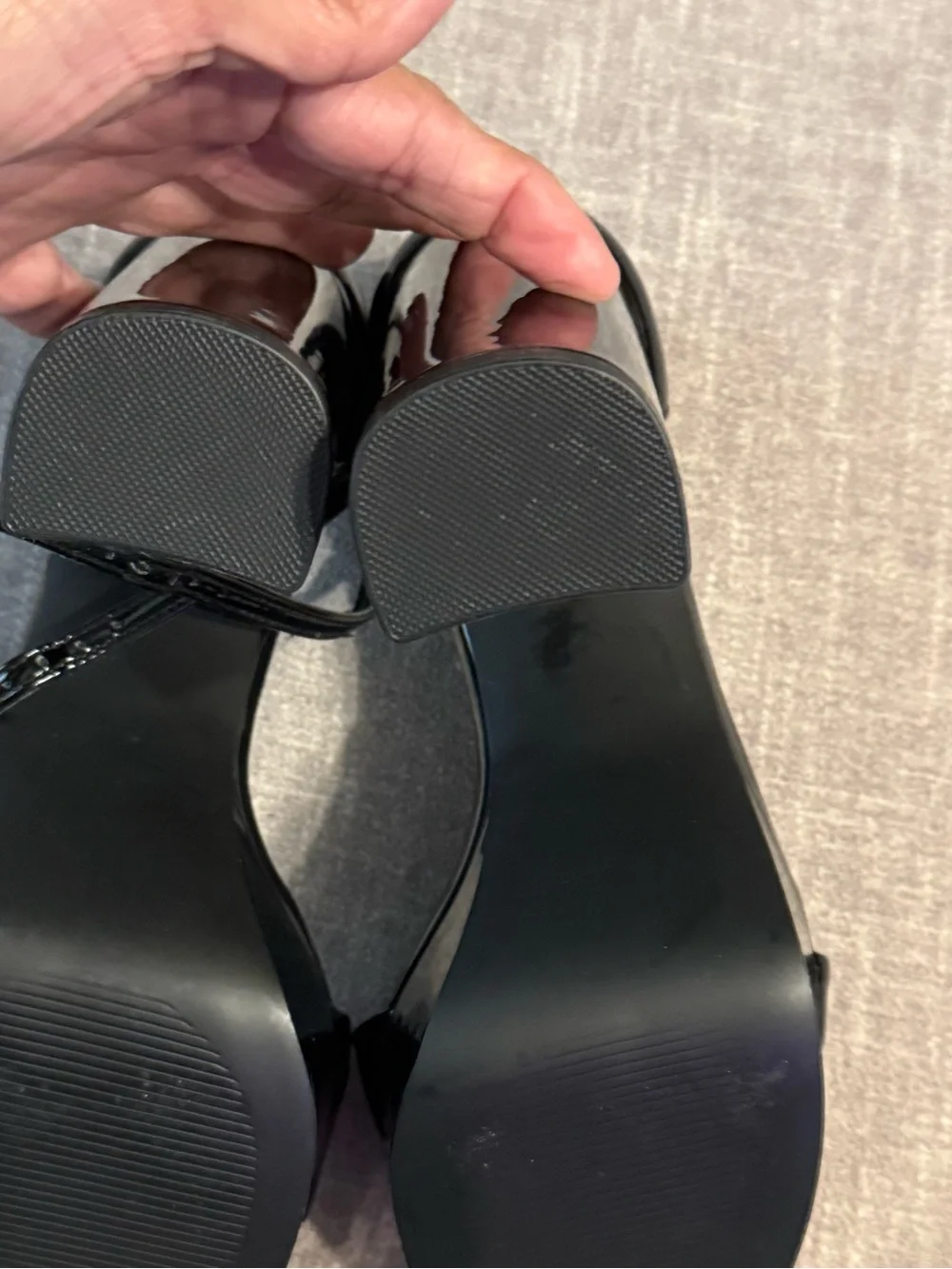 Madden Girl shiny black
