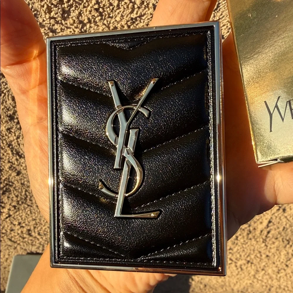 Yves Saint Laurent Couture Mini Clutch Eyeshadow Palette 100 stora dolls NEW AUT