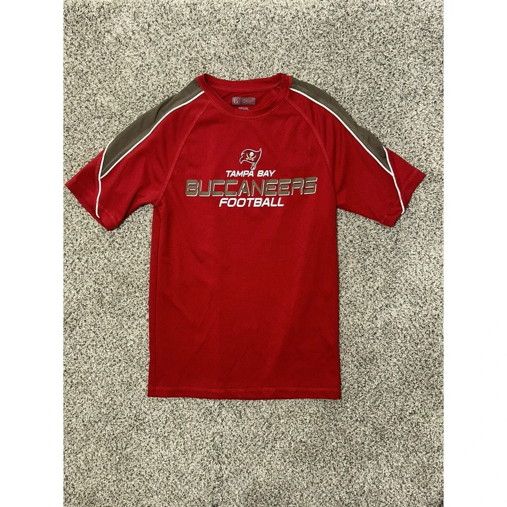 Tampa Bay Buccaneers Men's Small Dri-Fit Athletic T Shirt NFL Team‎ Apparel