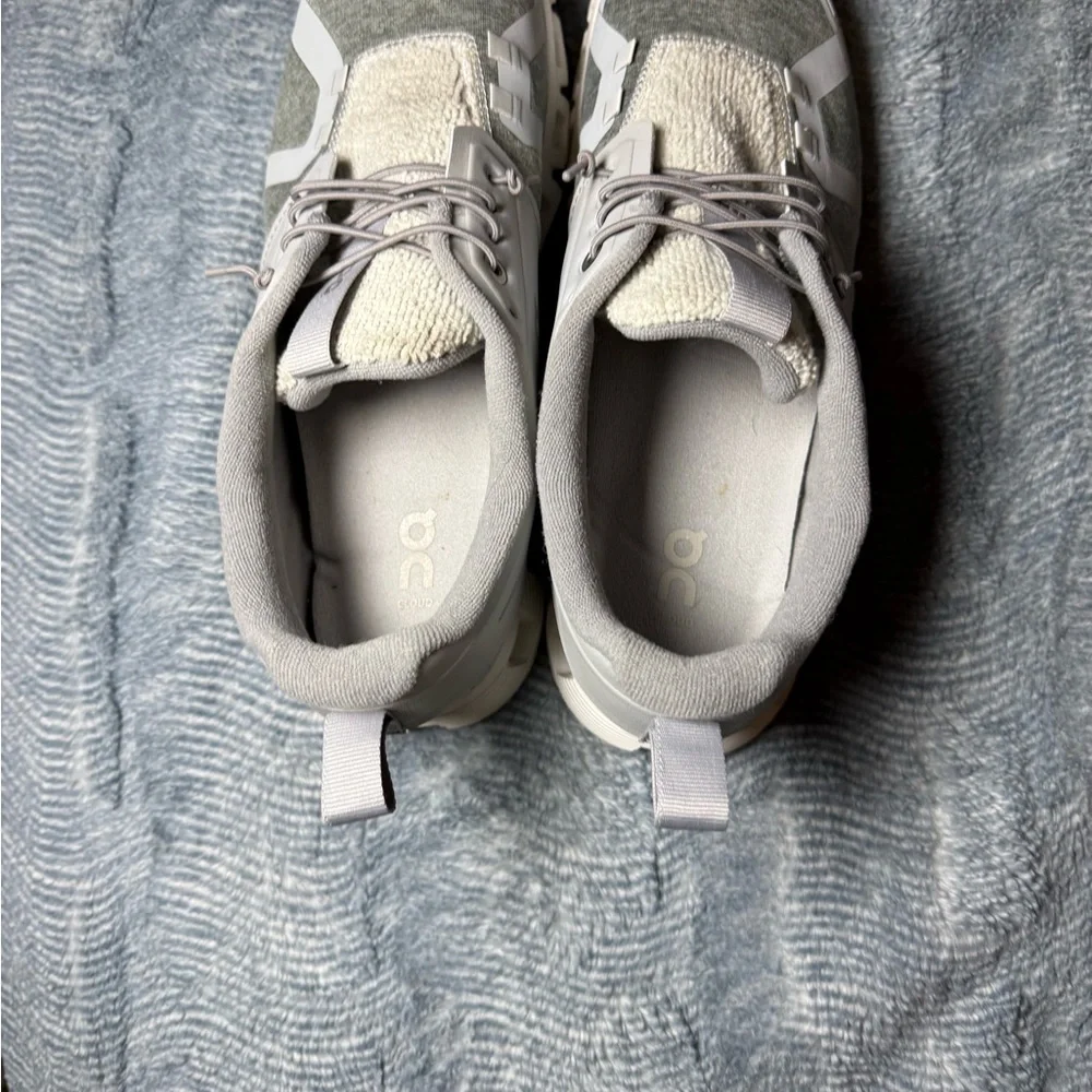 On Cloud 5 Terry Sneakers | Glacier / White | Women's Size 10.5
