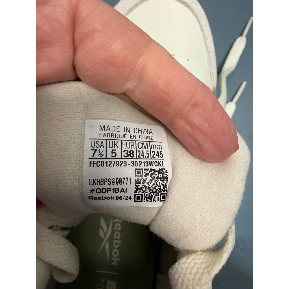Reebok nwot size