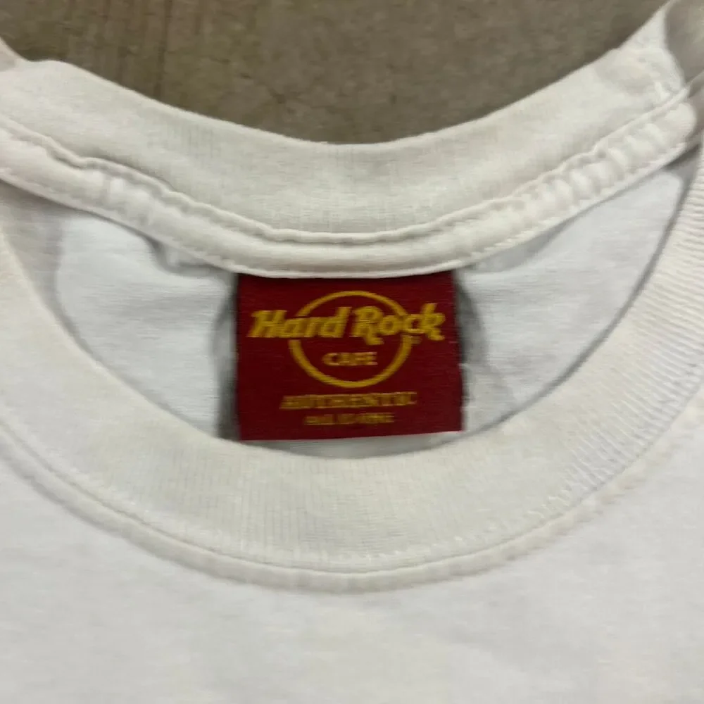 Hard Rock Cafe New Orleans white graphic t-shirt