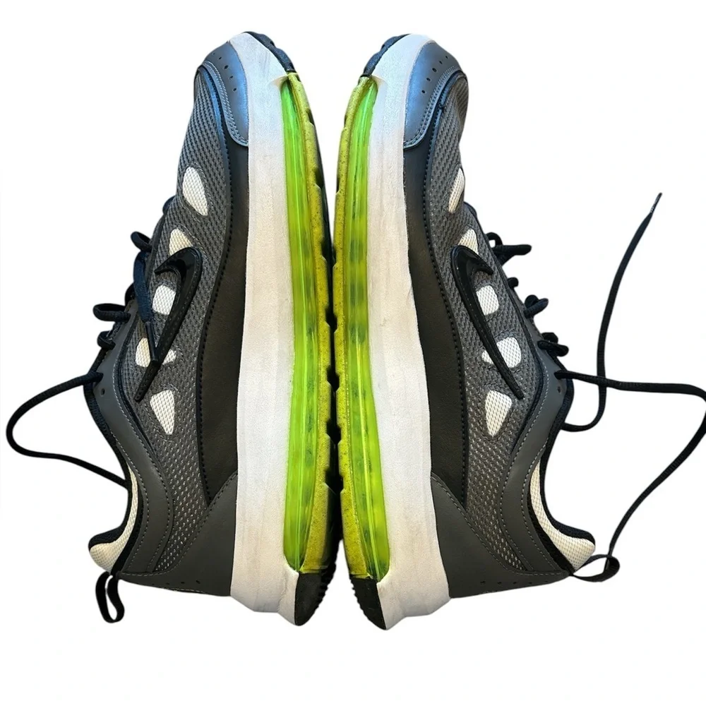 Nike its sleek