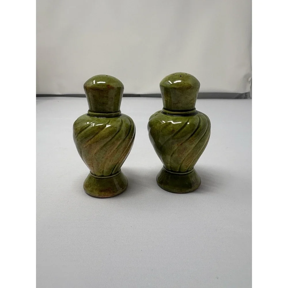The Unbranded Brand vintage green