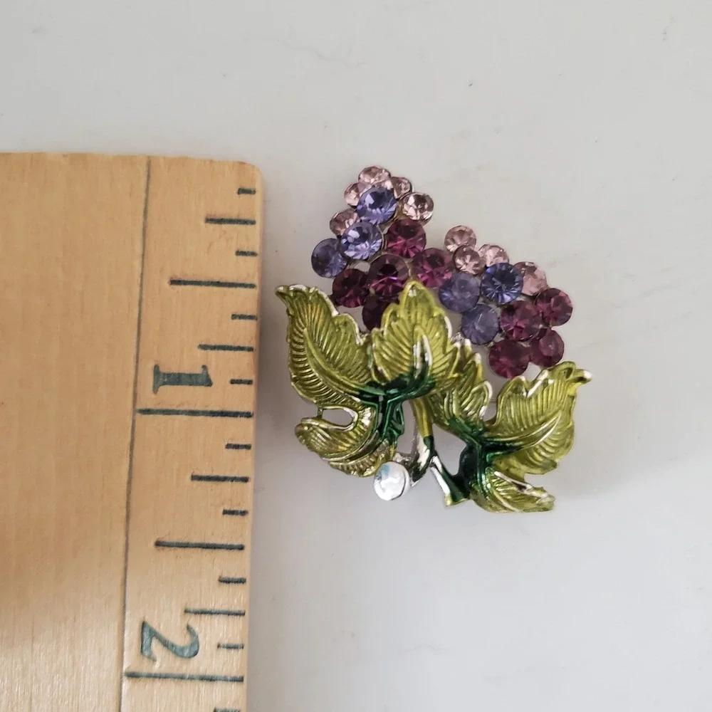 Grape Cluster Brooch Pin Rhinestone Purple Lavender Green Enamel Silver Tone
