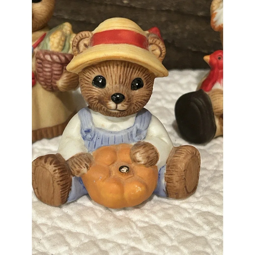 Homco thanksgiving bear
