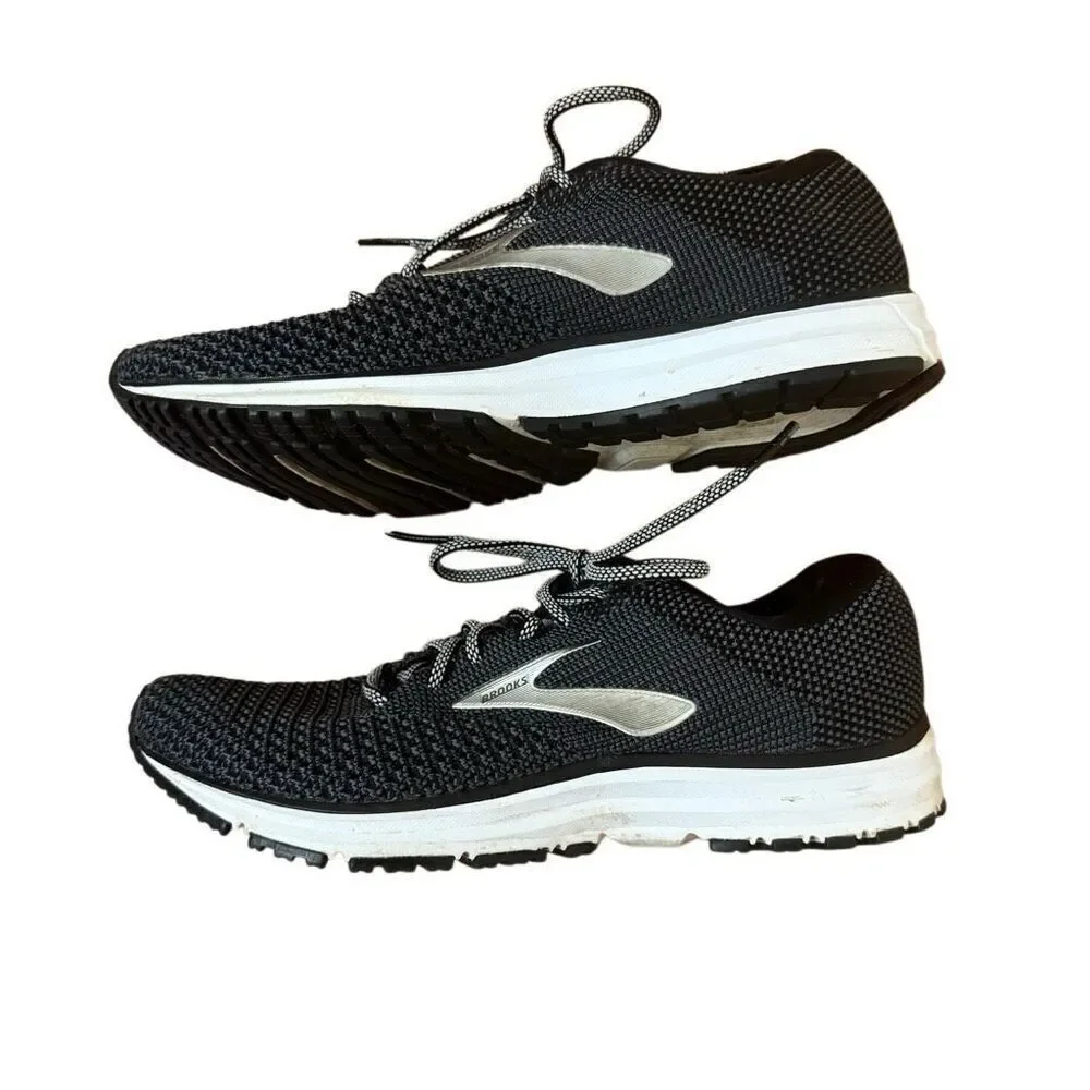 Brooks revel black