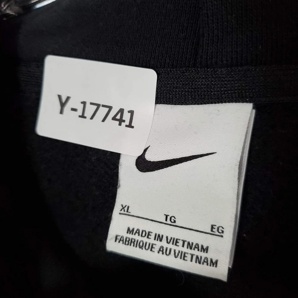 Nike *please carefully